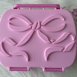 Bow Bento-Style Lunchbox. New with Tags.